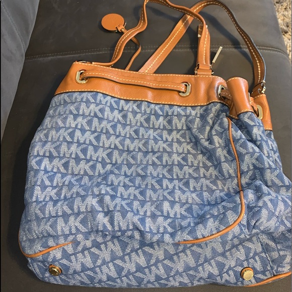 Michael Kors Purse - Picture 2 of 3